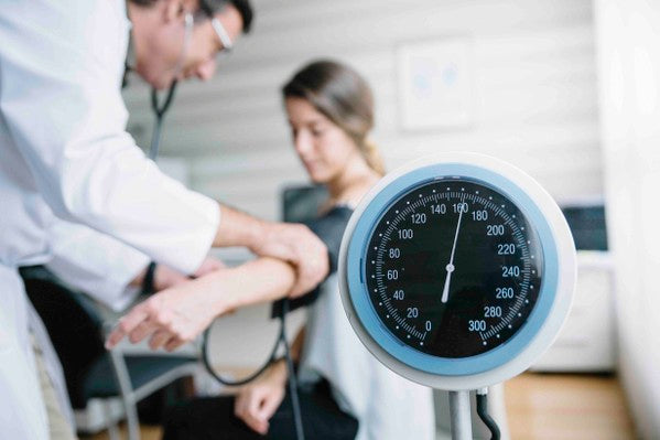 6 Early Signs Of Uncontrolled Blood Pressure